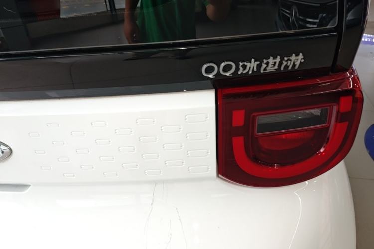 Used Chery QQ Ice Cream 2022 170km Sundae Phosphate Lithium-Ion Right Rear Taillight