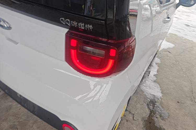 Used Chery QQ Ice Cream 2022 170km Sundae Phosphate Lithium-Ion Right Rear Taillight