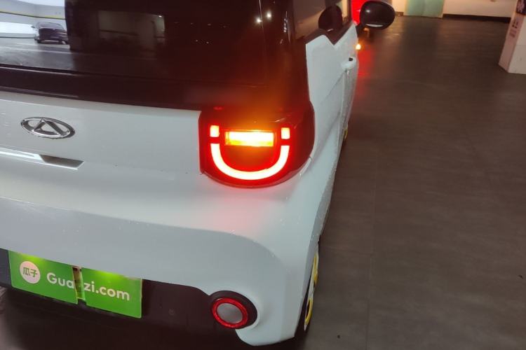 Used Chery QQ Ice Cream 2022 170km Sundae Ternary Lithium Right Rear Taillight