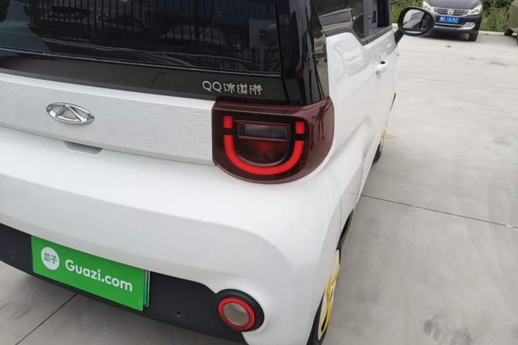Used Chery QQ Ice Cream 2022 170km Sundae Phosphate Lithium-Ion Right Rear Taillight