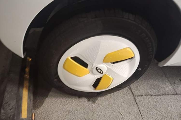 Used Chery QQ Ice Cream 2022 170km Sundae Phosphate Lithium-Ion Right Rear Wheel Hub