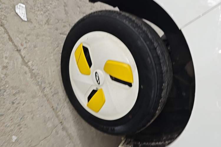Used Chery QQ Ice Cream 2022 170km Sundae Phosphate Lithium-Ion Right Rear Wheel Hub