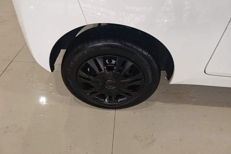 Used Chery QQ Ice Cream 2022 170km Sundae Phosphate Lithium-Ion Right Rear Wheel Hub