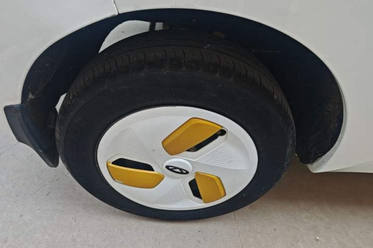 Used Chery QQ Ice Cream 2022 170km Sundae Phosphate Lithium-Ion Right Rear Wheel Hub