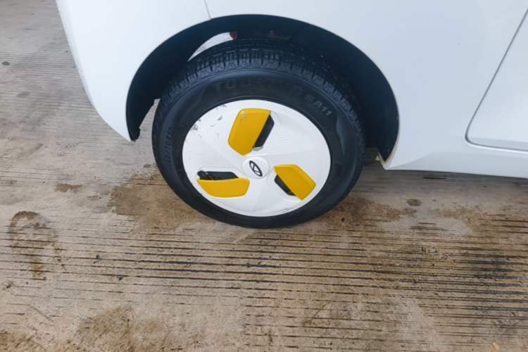 Used Chery QQ Ice Cream 2022 170km Sundae Phosphate Lithium-Ion Right Rear Wheel Hub