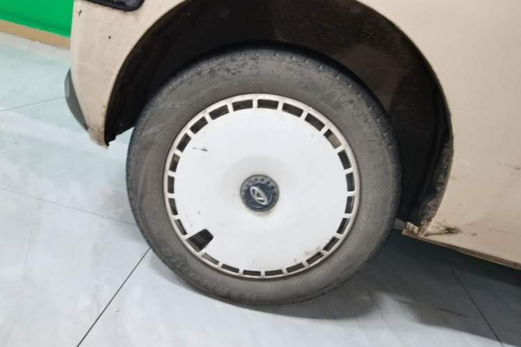 Used Chery QQ Ice Cream 2022 170km Sundae Phosphate Lithium-Ion Right Rear Wheel Hub