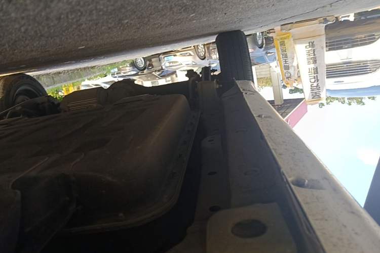 Used Chery QQ Ice Cream 2022 120km Conical Shape Lithium Iron Phosphate Right Side Sill