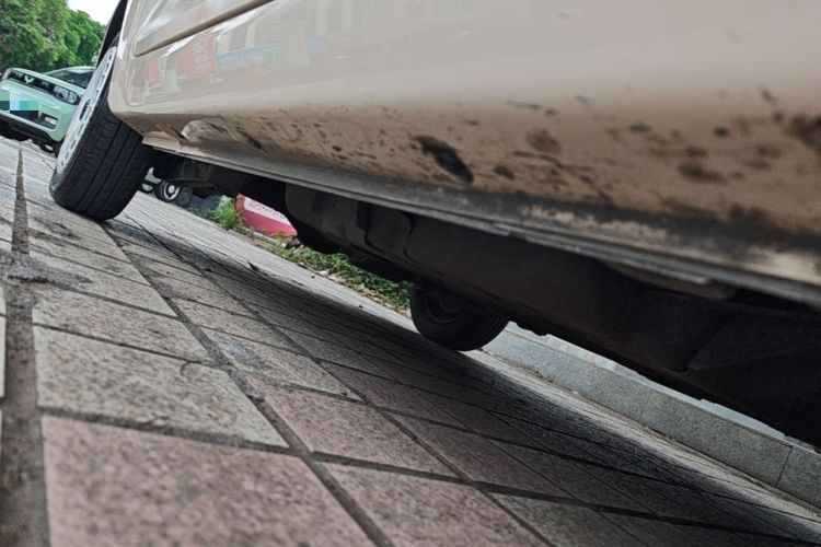 Used Chery QQ Ice Cream 2022 170km Sundae Phosphate Lithium-Ion Right Side Sill