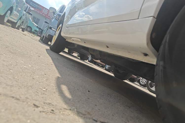 Used Chery QQ Ice Cream 2022 170km Sundae Phosphate Lithium-Ion Right Side Sill