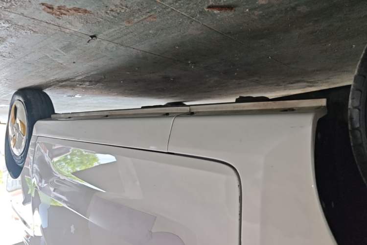 Used Chery QQ Ice Cream 2022 170km Sundae Phosphate Lithium-Ion Right Side Sill