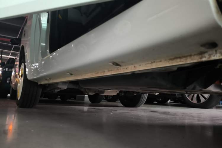 Used Chery QQ Ice Cream 2022 120km Conical Shape Lithium Iron Phosphate Right Side Sill