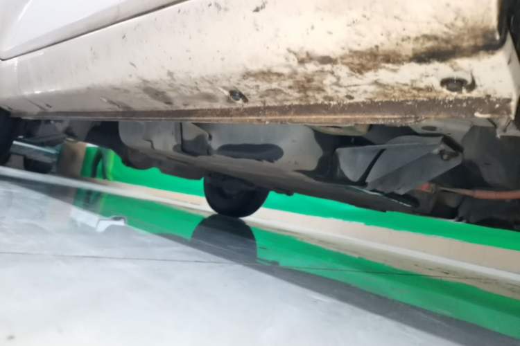 Used Chery QQ Ice Cream 2022 170km Sundae Phosphate Lithium-Ion Right Side Sill