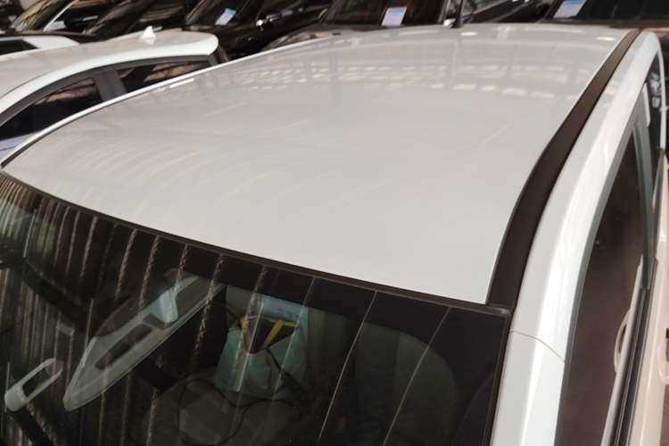 Used Chery QQ Ice Cream 2022 170km Sundae Phosphate Lithium-Ion Roof