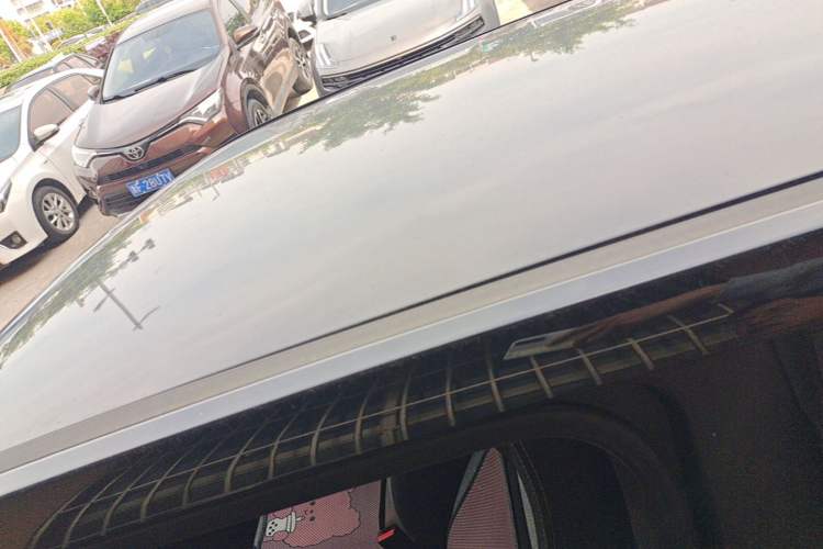 Used Chery QQ Ice Cream 2022 170km Sundae Phosphate Lithium-Ion Roof