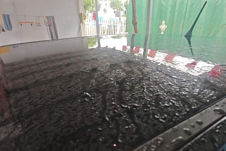Used Chery QQ Ice Cream 2022 Pudding Model Roof