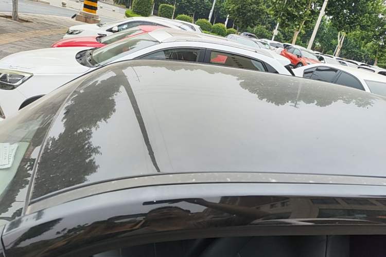 Used Chery QQ Ice Cream 2022 170km Sundae Phosphate Lithium-Ion Roof