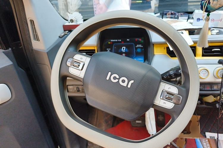 Used Chery QQ Ice Cream 2022 170km Sundae Phosphate Lithium-Ion Steering Wheel