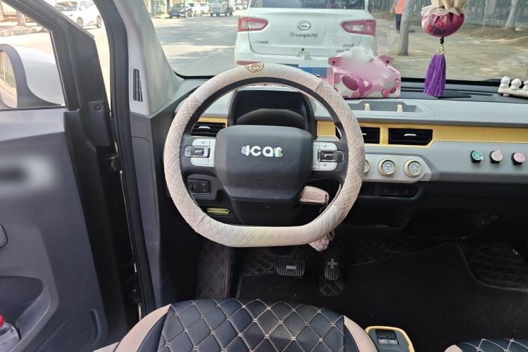 Used Chery QQ Ice Cream 2022 120km Conical Shape Lithium Iron Phosphate Steering Wheel