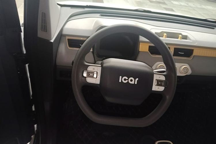 Used Chery QQ Ice Cream 2022 170km Sundae Phosphate Lithium-Ion Steering Wheel