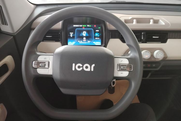 Used Chery QQ Ice Cream 2022 170km Sundae Phosphate Lithium-Ion Steering Wheel
