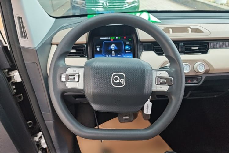 Used Chery QQ Ice Cream 2022 170km Sundae Phosphate Lithium-Ion Steering Wheel
