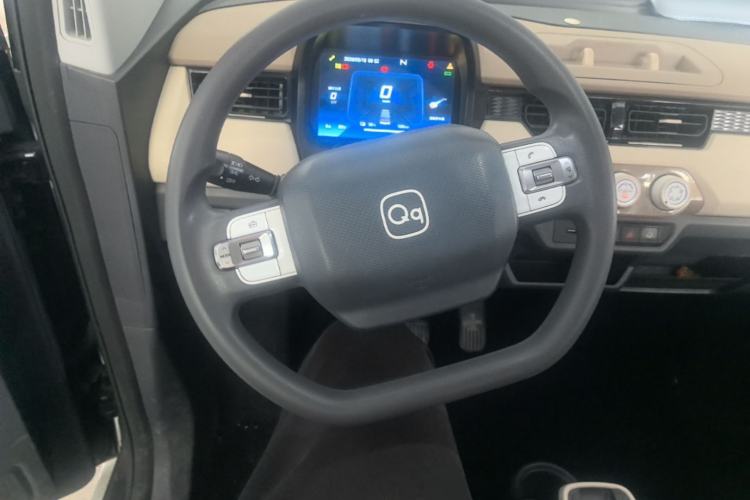 Used Chery QQ Ice Cream 2022 170km Sundae Phosphate Lithium-Ion Steering Wheel