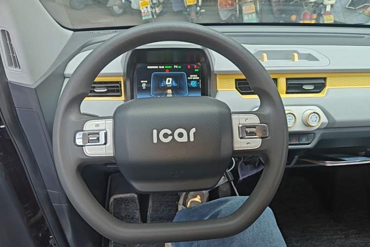 Used Chery QQ Ice Cream 2022 170km Sundae Phosphate Lithium-Ion Steering Wheel