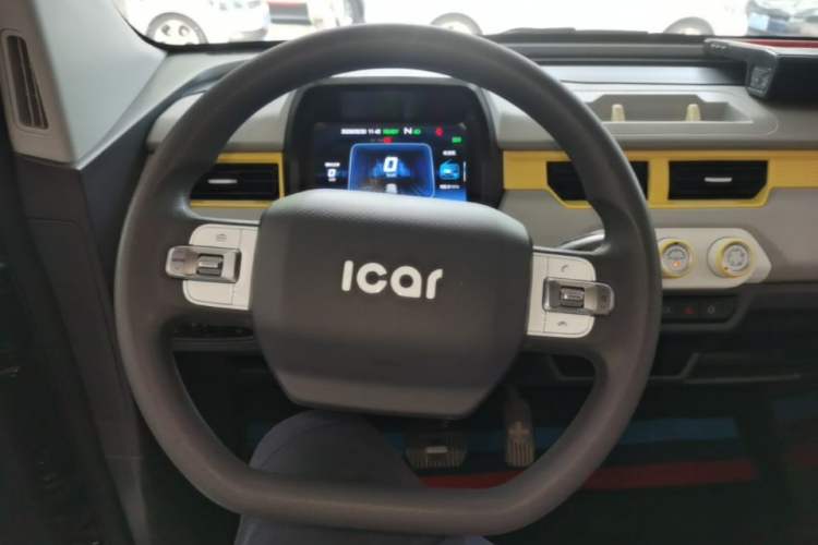 Used Chery QQ Ice Cream 2022 120km Conical Shape Lithium Iron Phosphate Steering Wheel