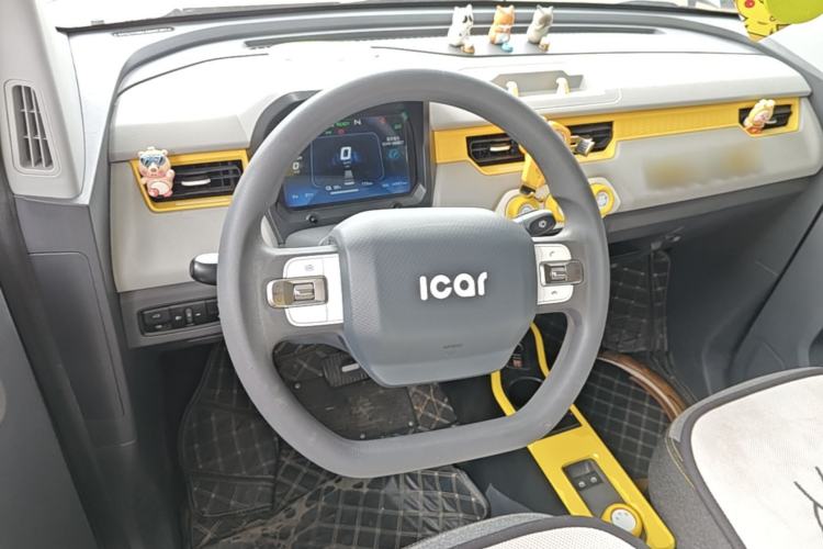 Used Chery QQ Ice Cream 2022 170km Sundae Phosphate Lithium-Ion Steering Wheel