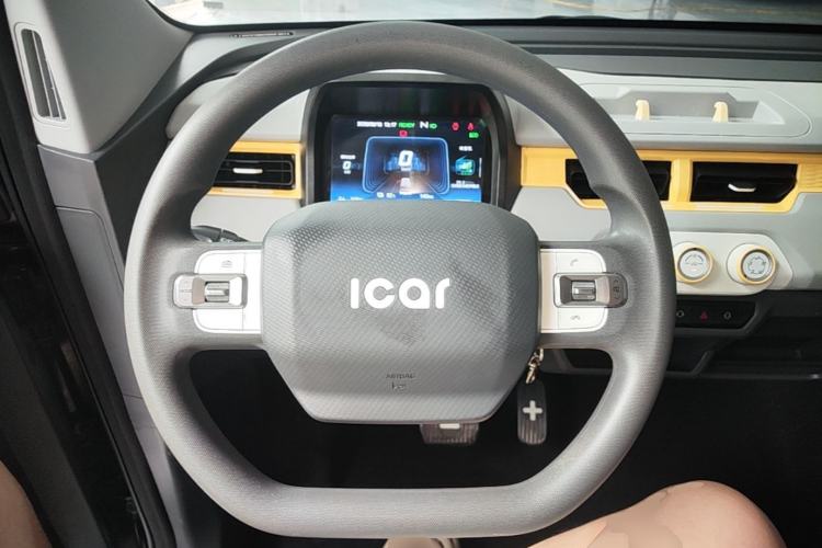 Used Chery QQ Ice Cream 2022 170km Sundae Ternary Lithium Steering Wheel