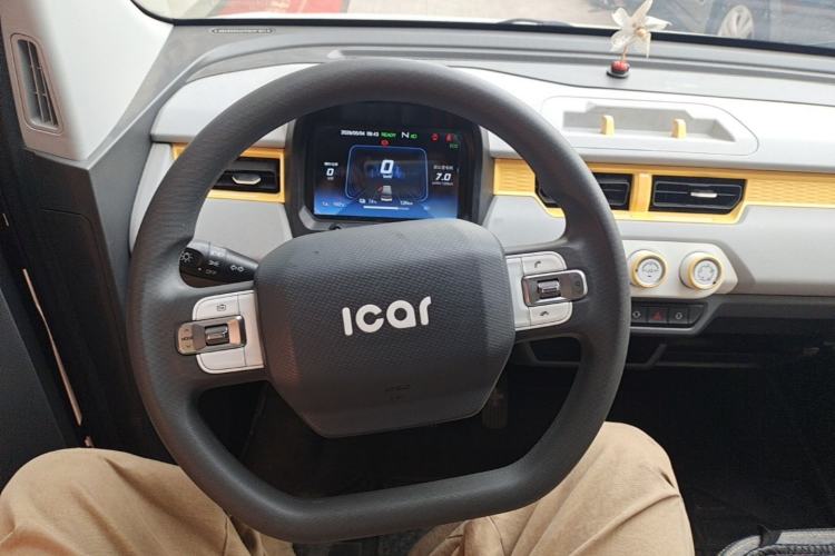 Used Chery QQ Ice Cream 2022 170km Sundae Phosphate Lithium-Ion Steering Wheel