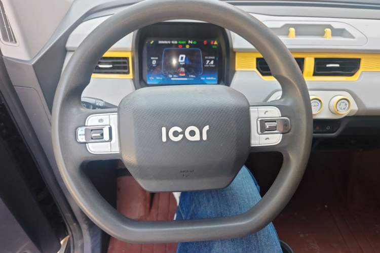 Used Chery QQ Ice Cream 2022 170km Sundae Phosphate Lithium-Ion Steering Wheel