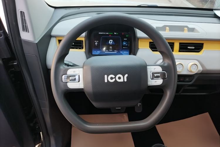 Used Chery QQ Ice Cream 2022 170km Sundae Phosphate Lithium-Ion Steering Wheel