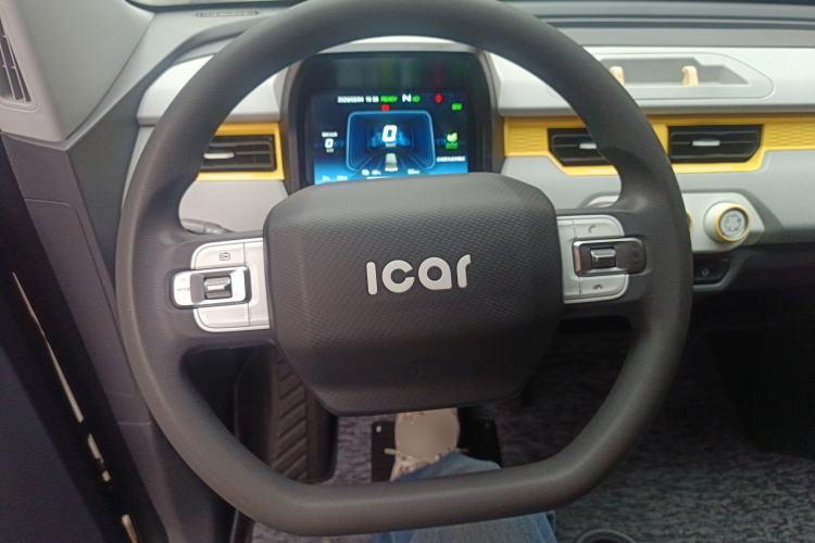 Used Chery QQ Ice Cream 2022 170km Sundae Phosphate Lithium-Ion Steering Wheel