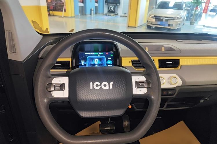 Used Chery QQ Ice Cream 2022 170km Sundae Phosphate Lithium-Ion Steering Wheel