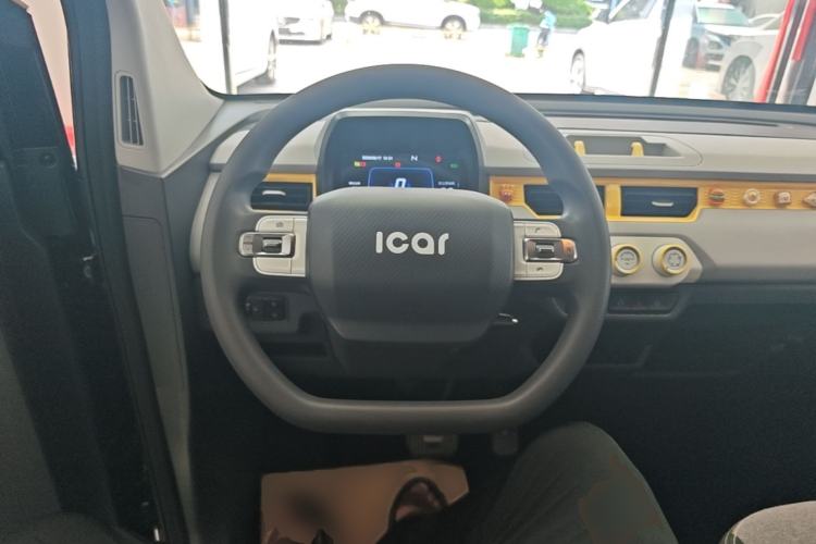 Used Chery QQ Ice Cream 2022 120km Conical Shape Lithium Iron Phosphate Steering Wheel