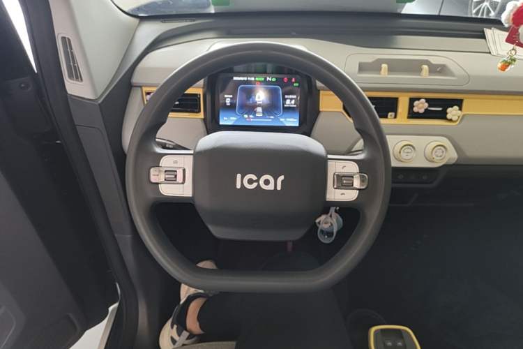 Used Chery QQ Ice Cream 2022 120km Conical Shape Lithium Iron Phosphate Steering Wheel