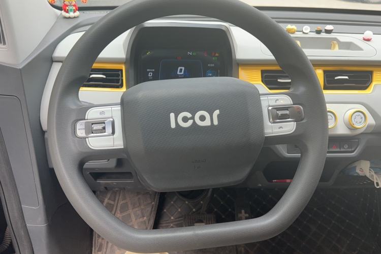 Used Chery QQ Ice Cream 2022 120km Conical Shape Lithium Iron Phosphate Steering Wheel