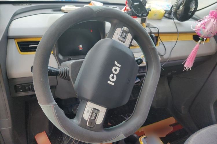 Used Chery QQ Ice Cream 2022 170km Sundae Phosphate Lithium-Ion Steering Wheel