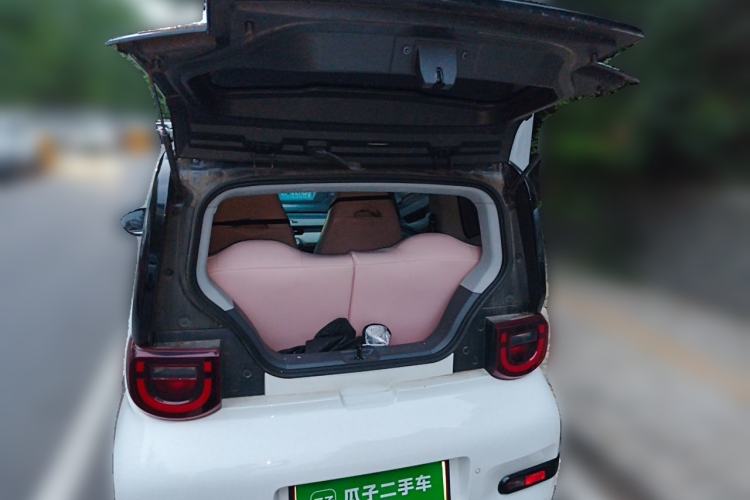 Used Chery QQ Ice Cream 2022 170km Sundae Phosphate Lithium-Ion Trunk