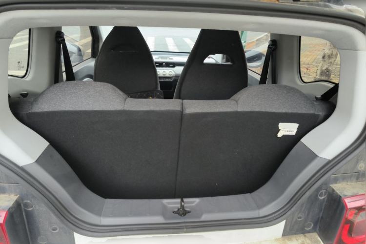 Used Chery QQ Ice Cream 2022 170km Sundae Phosphate Lithium-Ion Trunk