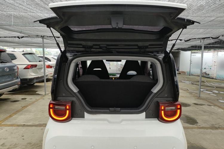 Used Chery QQ Ice Cream 2022 120km Milkshake Phosphate Lithium-Iron Trunk