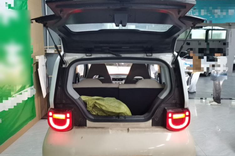 Used Chery QQ Ice Cream 2022 170km Sundae Phosphate Lithium-Ion Trunk