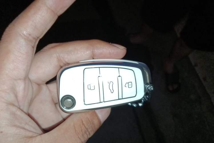 Used Chery QQ Ice Cream 2022 120km Conical Shape Lithium Iron Phosphate Vehicle Key