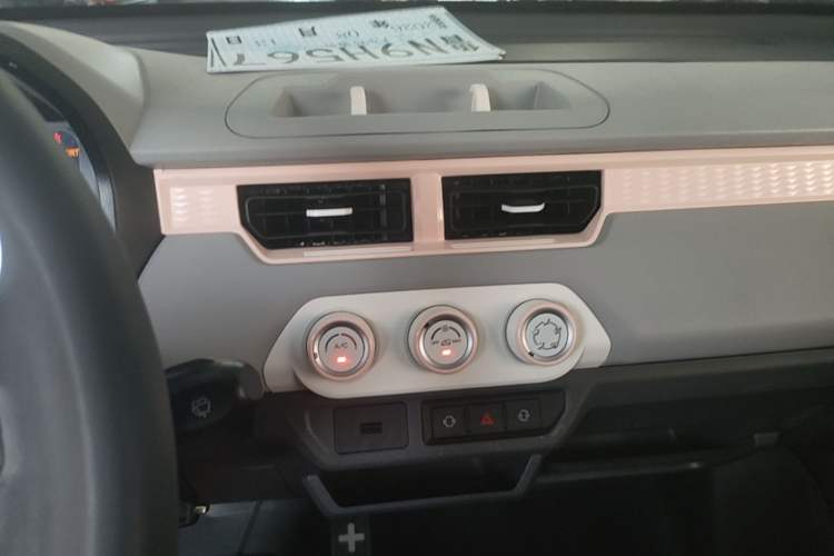 Used Chery QQ Ice Cream 2023 170km Milkshake – Lithium Iron Phosphate Audio And AC Panel