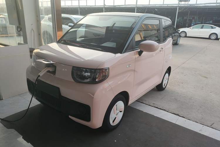 Used Chery QQ Ice Cream 2023 170km Milkshake – Lithium Iron Phosphate Guazi used car, China used car export, Used car for sale, Used Chery QQ cars, Cheapest cars for sale, Electric vehicle, New energy car