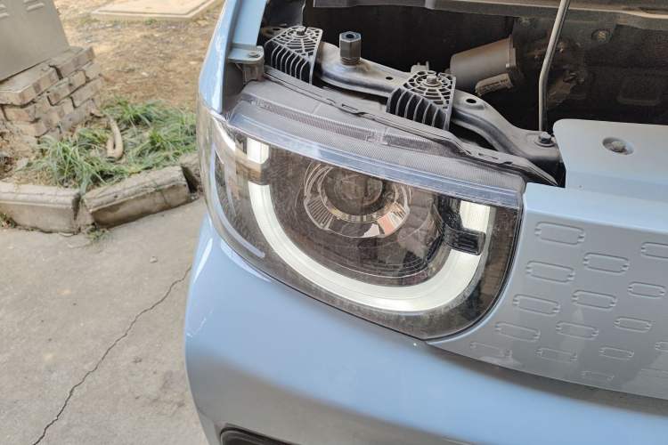 Used Chery QQ Ice Cream 2023 170km Milkshake – Lithium Iron Phosphate Right Front Headlight
