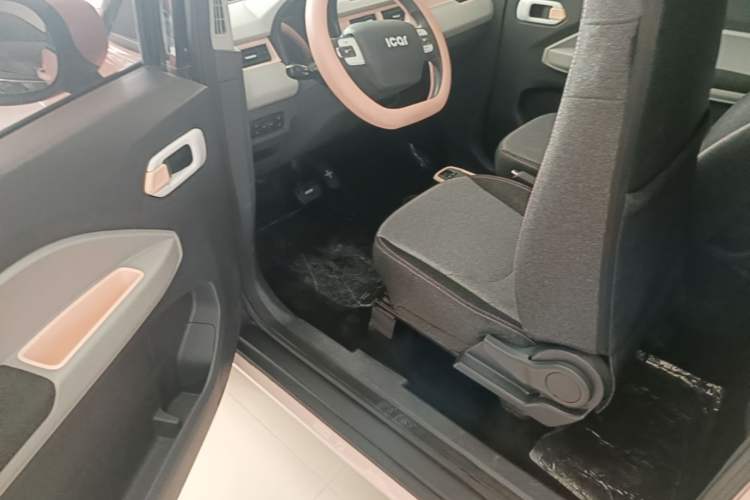 Used Chery QQ Ice Cream 2023 170km Milkshake – Lithium Iron Phosphate Driver Seat