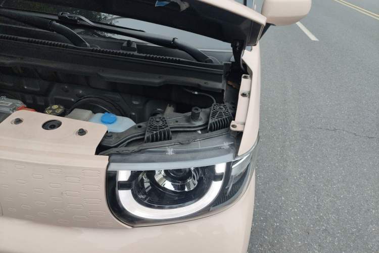 Used Chery QQ Ice Cream 2023 170km Milkshake – Lithium Iron Phosphate Engine Bay Left