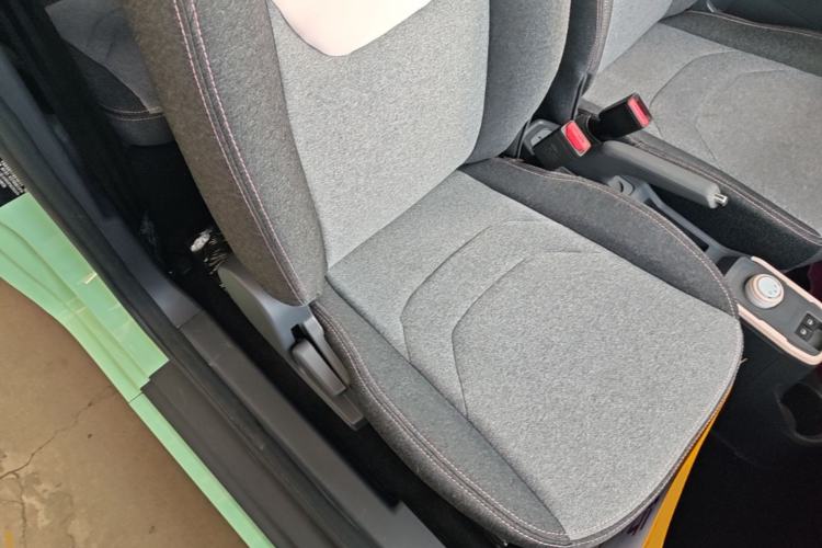 Used Chery QQ Ice Cream 2023 170km Milkshake – Lithium Iron Phosphate Right Front Seat